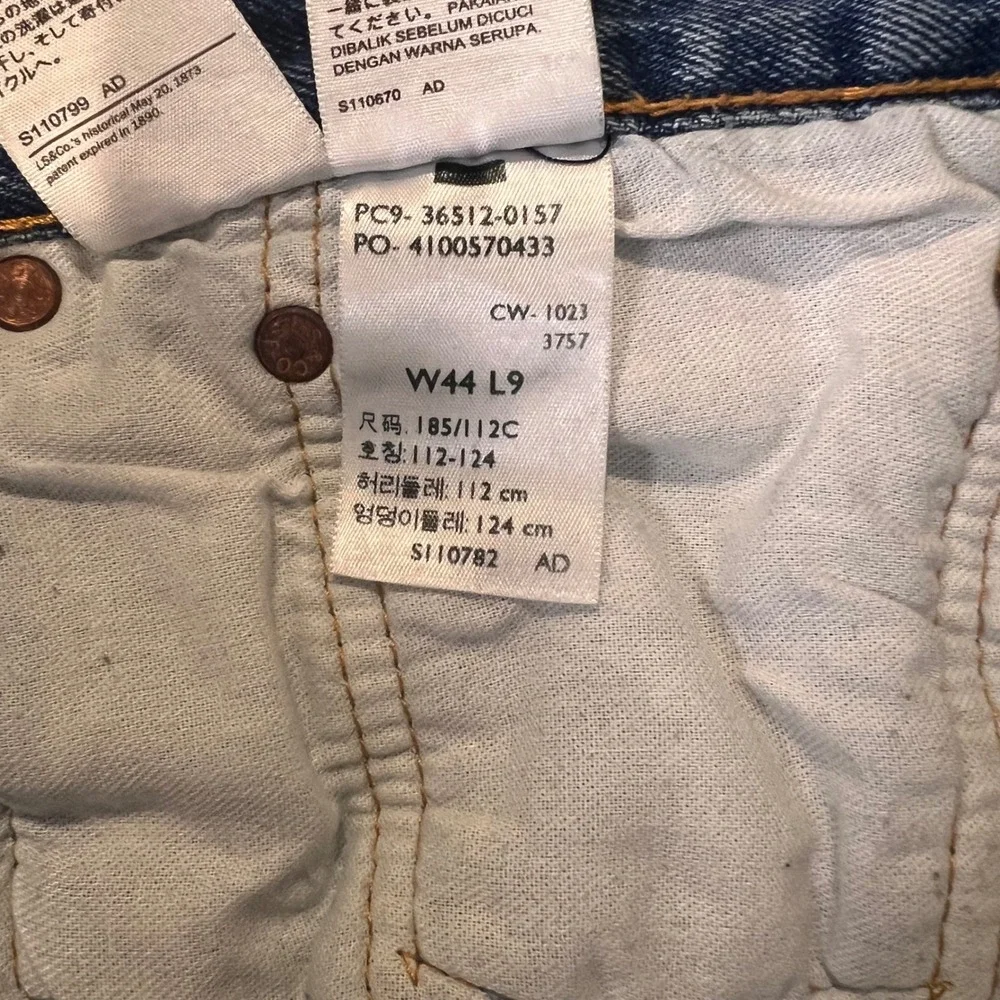 Levi's 501 Men's Denim Shorts *42W Original Fit Distressed 10